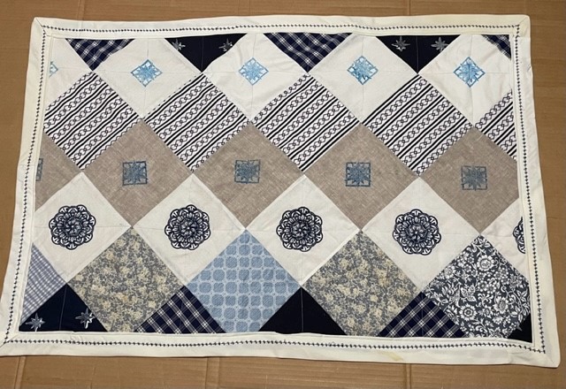 Quilt inspired by Portuguese Azulejo tiles